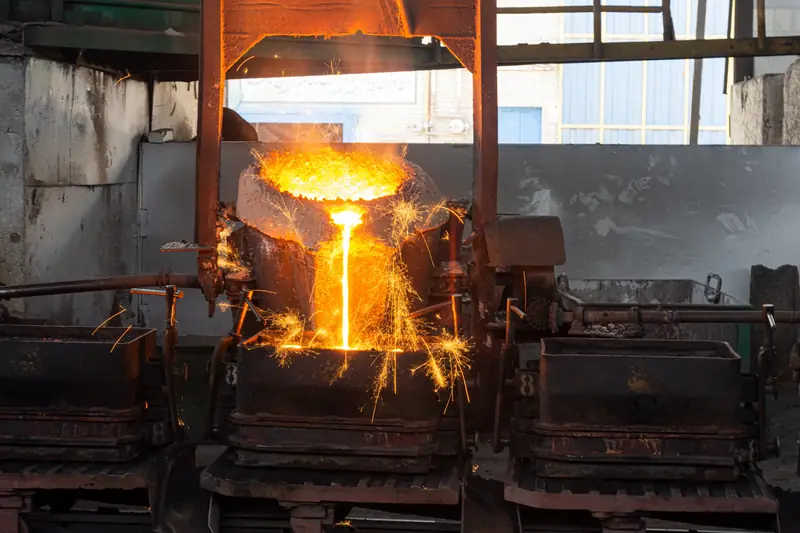 Molten metal teeming close-up